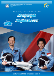Buku Menjelajahi Angkasa Luar